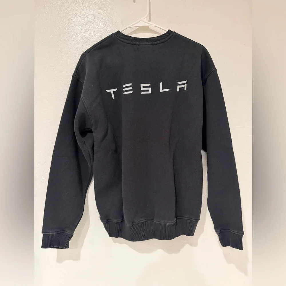 Tesla Men's Black Crewneck Sweatshirt Unisex size Small